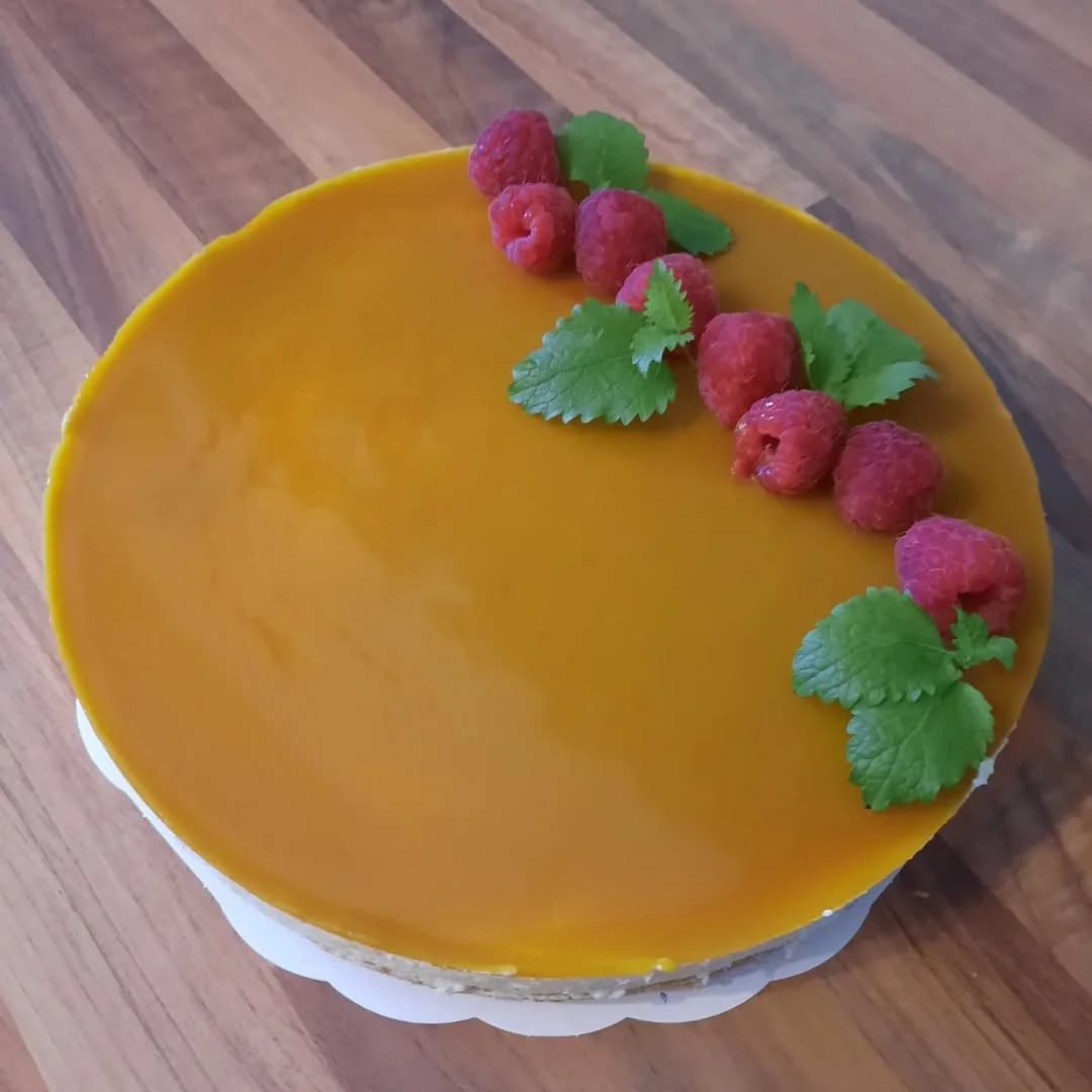 Mangojuustokakku